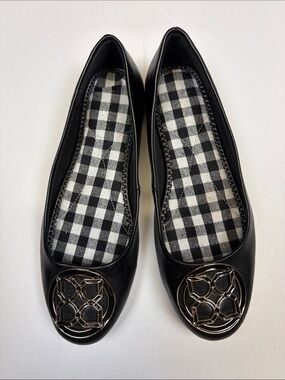 KELLY & KATIE HILIAH BLACK GOLD MEDALLION BALLET FLATS WOMEN SIZE 7
